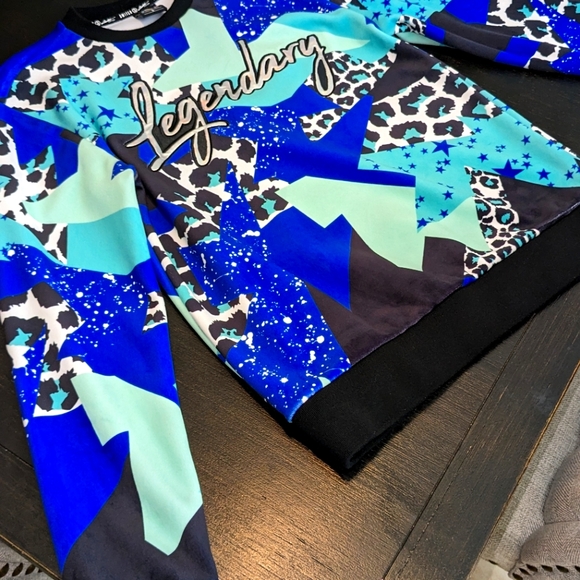 Velour sweater (legendary) front text - Picture 1 of 3